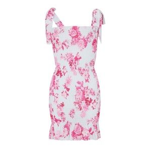 Floral Strappy Shirred Mini Dress 🌸
